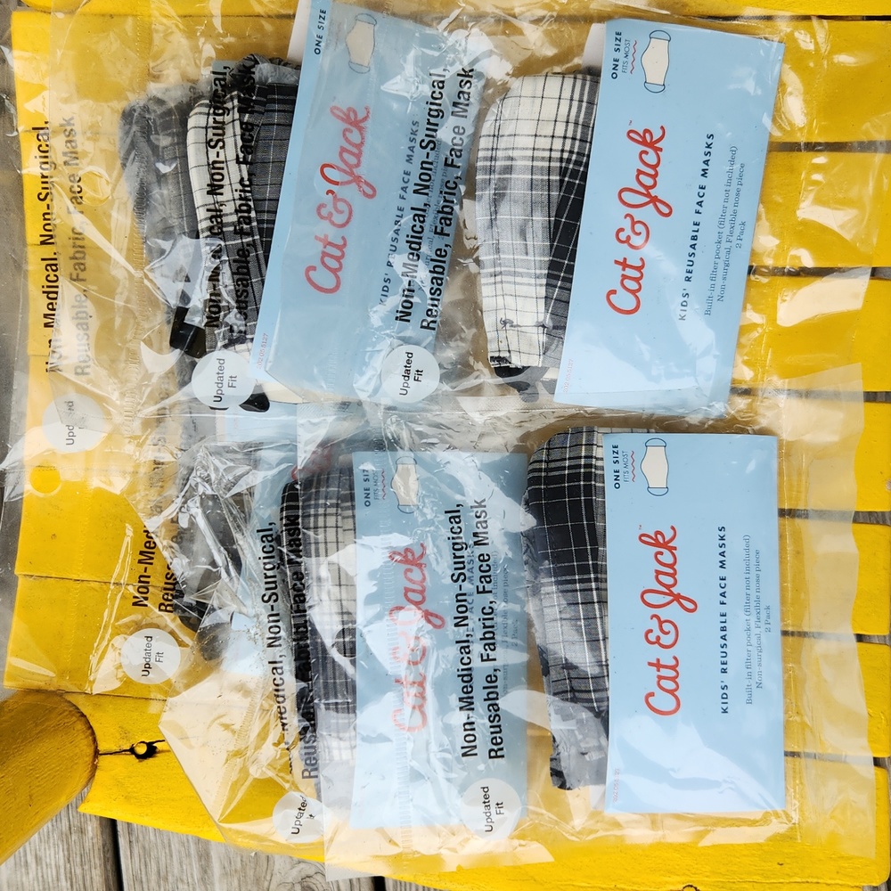 NWT!!! Cat and jack unisex face masks for kids